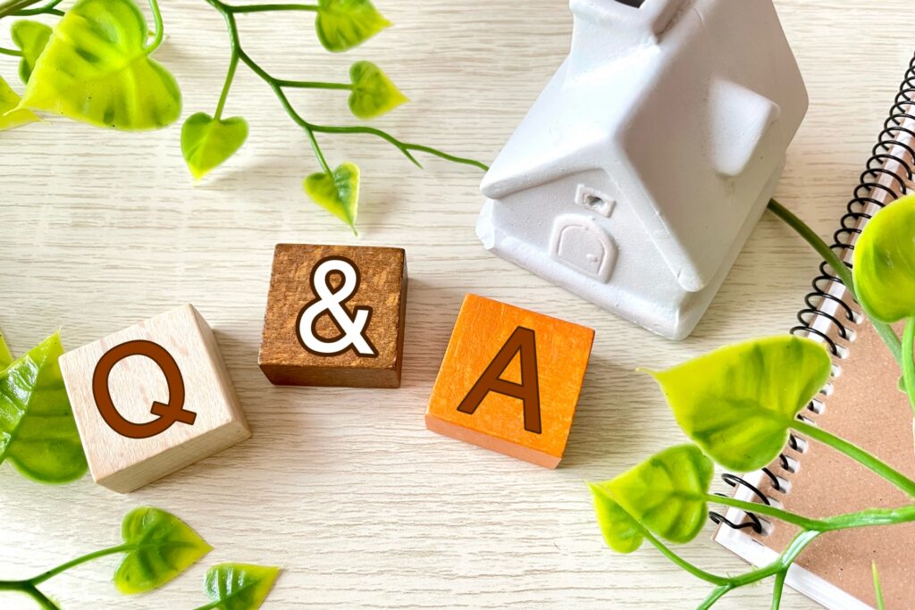 家とQ＆Aの文字